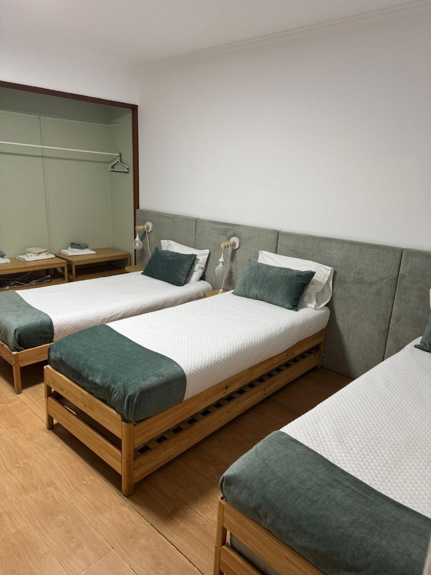 Old Village Hostel 蓬德利马 外观 照片