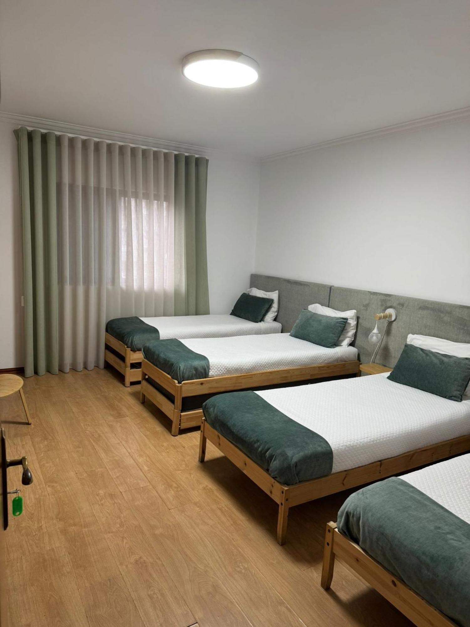 Old Village Hostel 蓬德利马 外观 照片